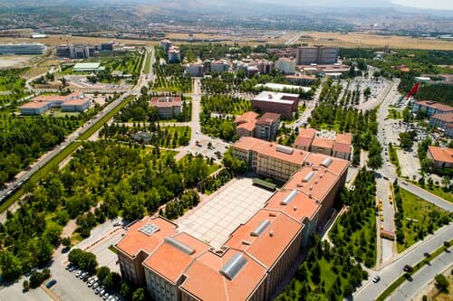 Erciyes Üniversitesi kampüsü