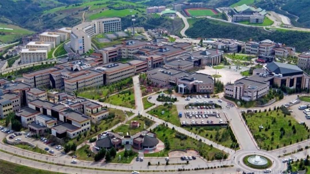 Kocaeli Üniversitesi kampüsü