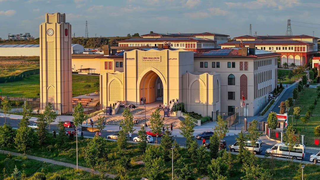 İbn Haldun Üniversitesi kampüsü