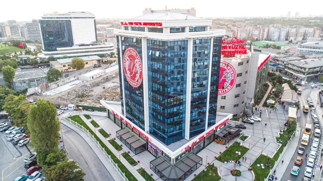 İstanbul Yeni Yüzyıl Üniversitesi kampüsü