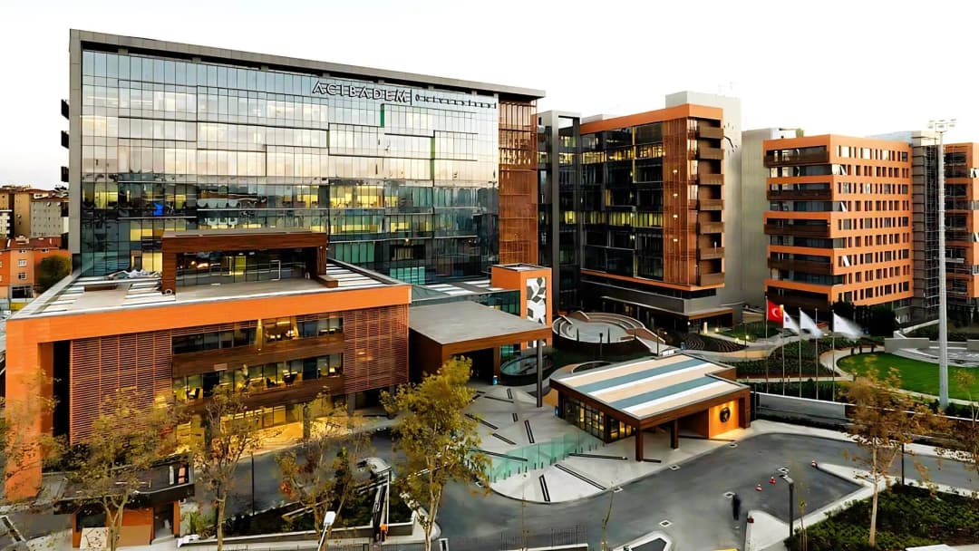 Acıbadem Mehmet Ali Aydınlar Üniversitesi kampüsü