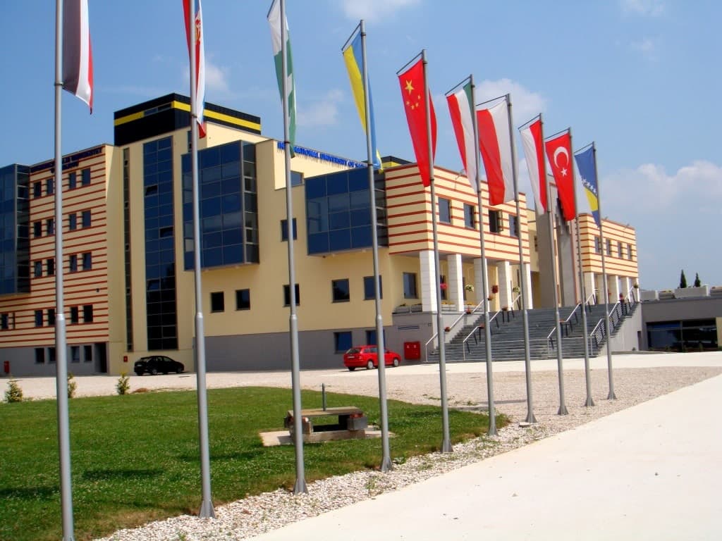 Uluslararası Saraybosna Üniversitesi kampüsü
