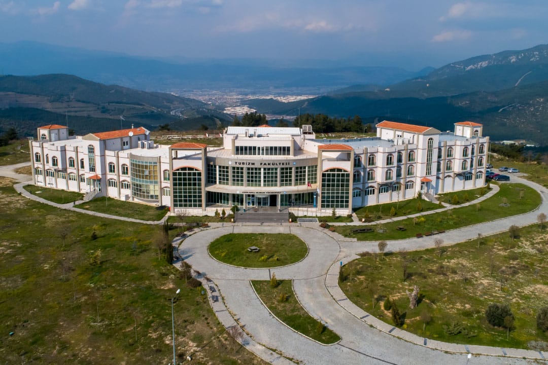 Dokuz Eylül Üniversitesi kampüs fotoğrafı, İzmir