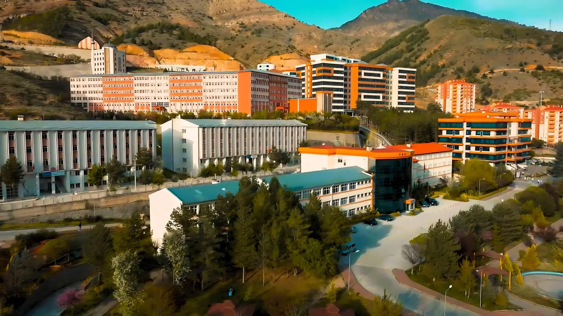 Gümüşhane Üniversitesi kampüs fotoğrafı, Gümüşhane