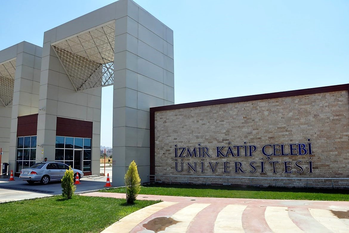 İzmir Katip Çelebi Üniversitesi kampüs fotoğrafı, İzmir