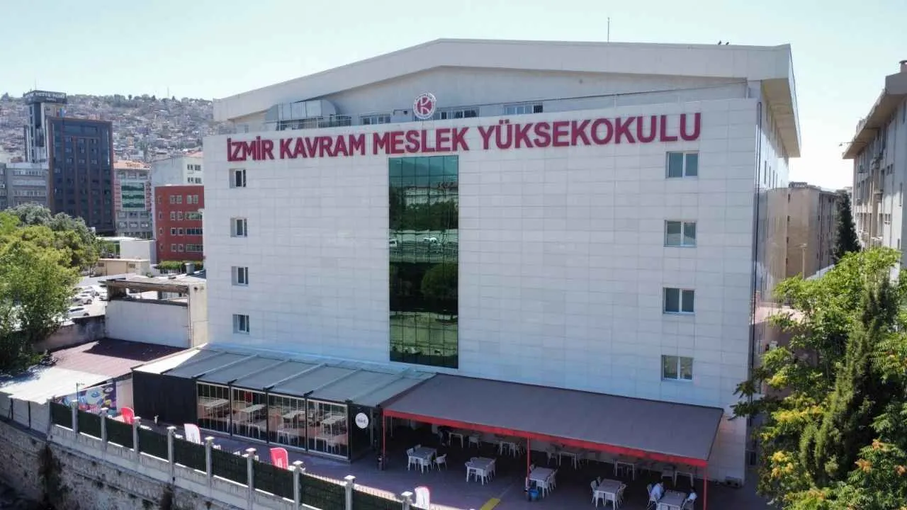 İzmir Konak Meslek Yüksekokulu kampüsü